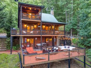 588 Mountain Highlands Ct, Blue Ridge, GA 30513