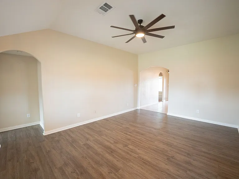 3108 Overstreet Ln — Photo 10