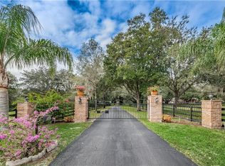18316 N 30th St, Lutz, FL 33559