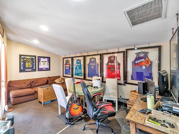5th image of 6015 E CALLE DEL MEDIA --