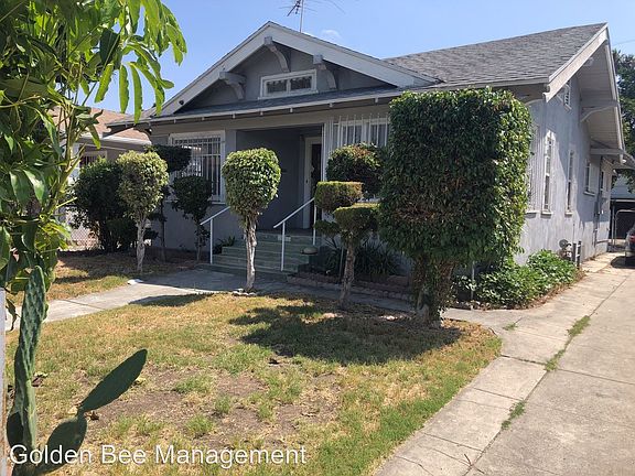 2nd image of 4816 S Van Ness Ave