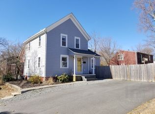 27 Knowlton St, Riverside, RI 02915