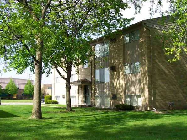 510 E Elmwood Ave #307, Clawson, MI 48017