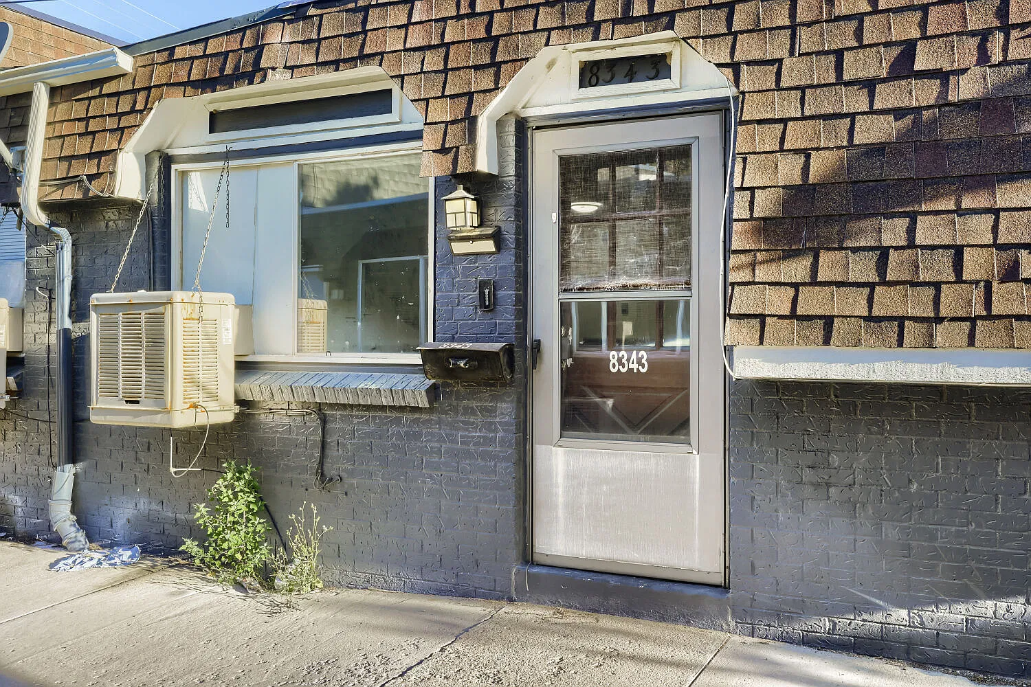 8341 Fox Street - 8343 — Photo 1