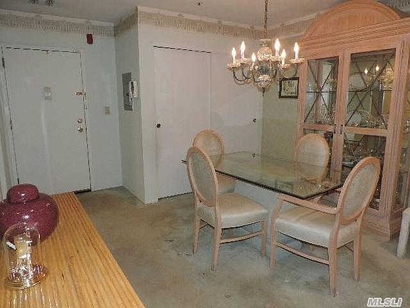 5th image of 54 School St