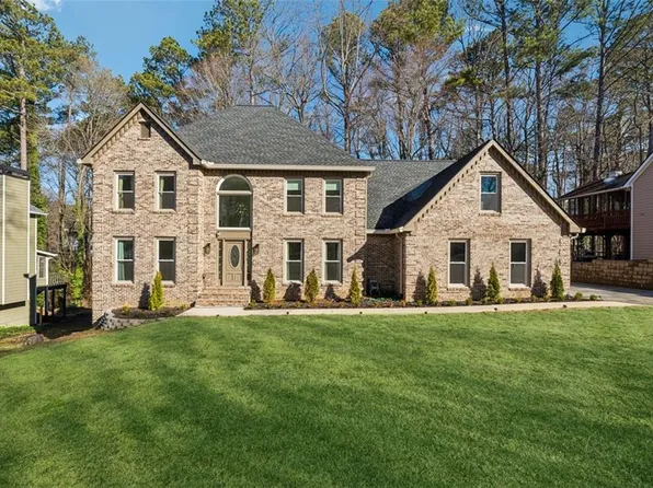 5956 Henley Dr, Powder Springs, GA 30127
