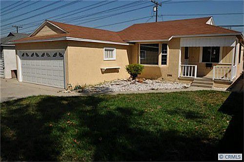 3rd image of 3712 Stevely Ave