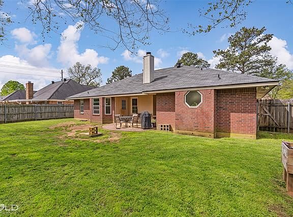 5th image of 2202 Middle Creek Blvd