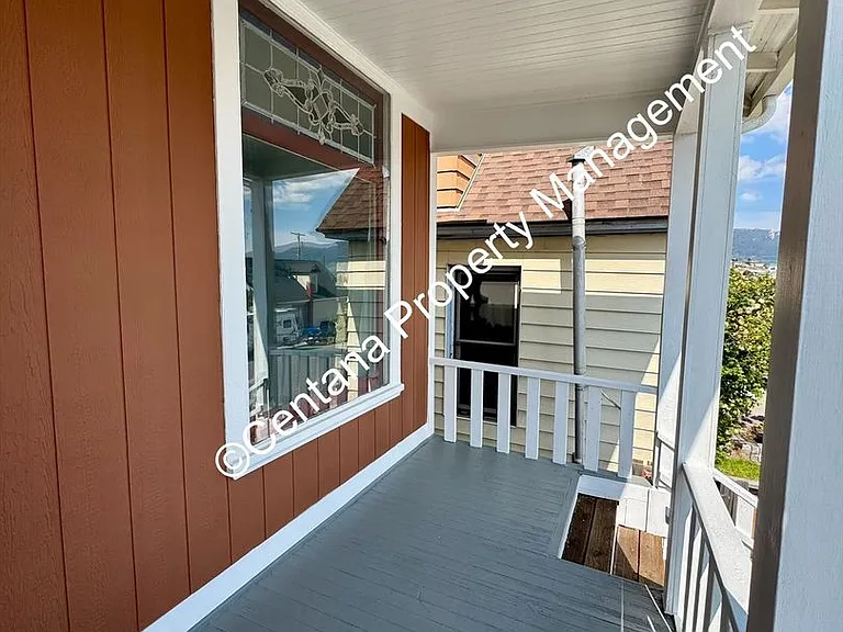 917 W Woolman St — Photo 4
