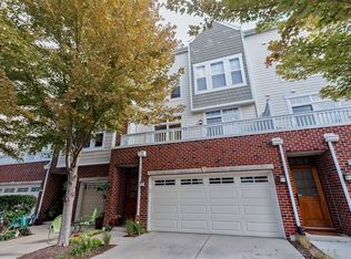 523 Grove Ln #B, Forest Park, IL 60130