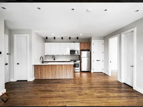 554 Dekalb Avenue image 1 of 14