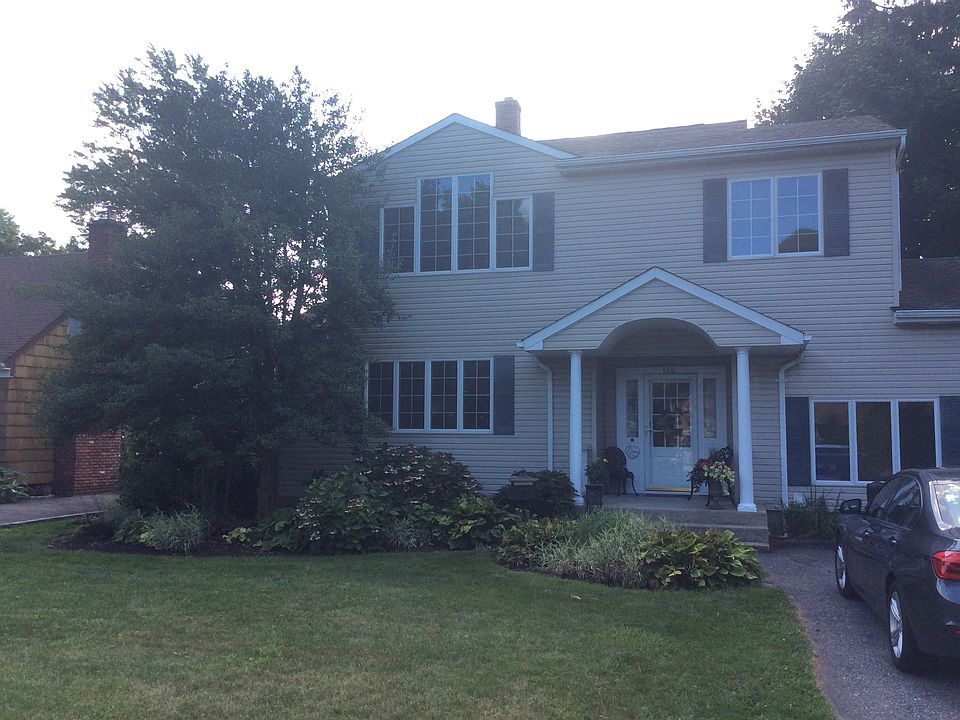 1st image of 160 Sayville Blvd