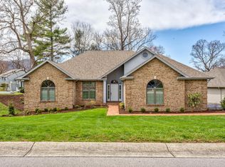 1801 Northwoods Ln, Salem, VA 24153