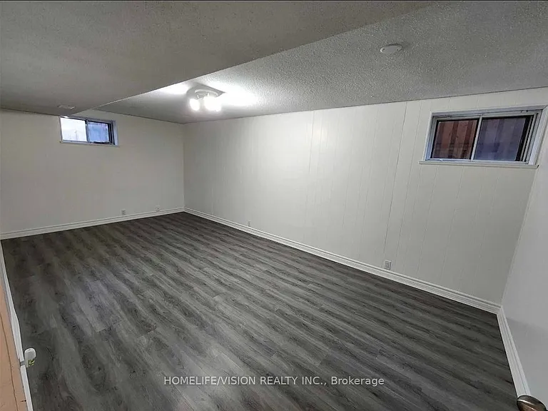 271 Sussex Ave #BSMT — Photo 3