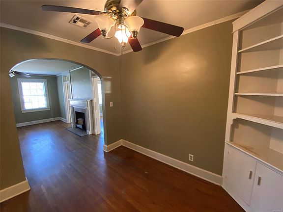 3rd image of 932 E Fairview Ave APT D