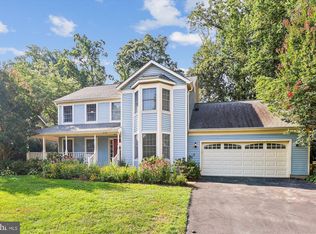 9779 Katharines Dr, Burke, VA 22015