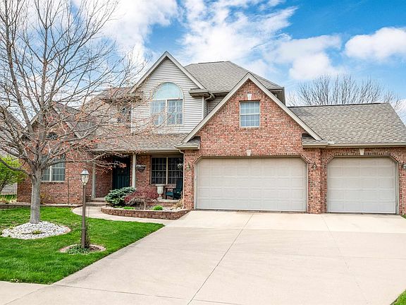 2nd image of 309 W Copperfield Dr