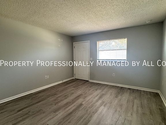 2nd image of 1424 Moonlite Dr