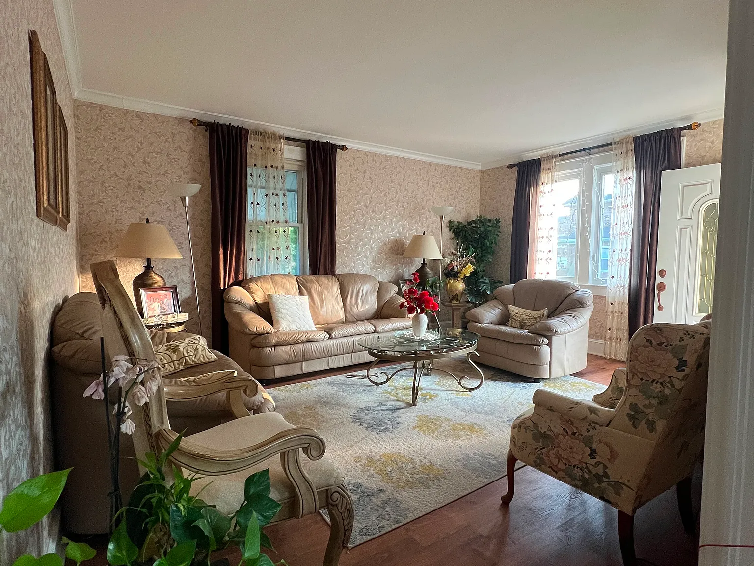 4 bed, 1850 sqft, $3,600 — Photo 3
