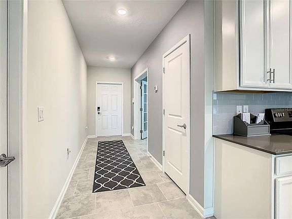 3rd image of 847 Carmillion Ct