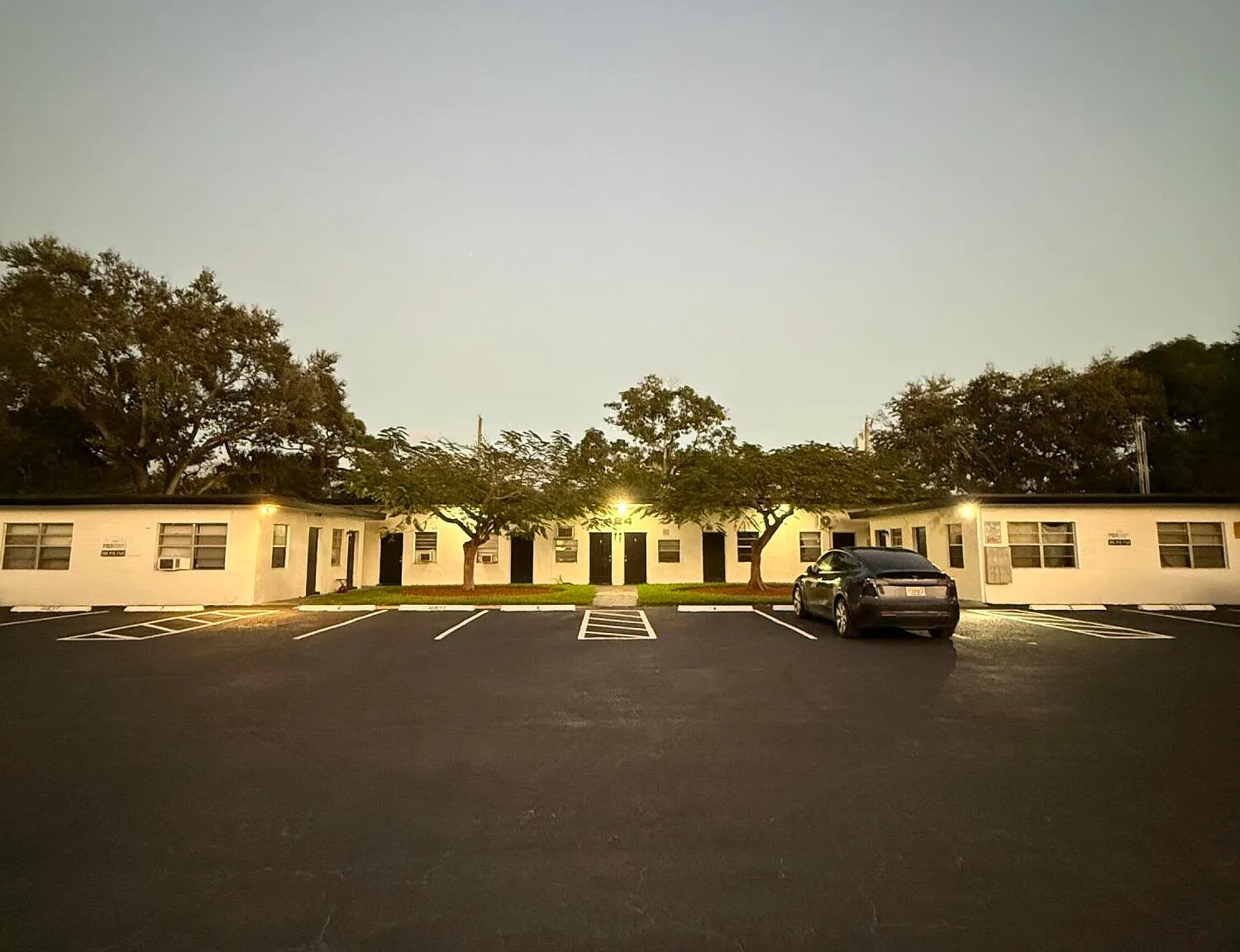 2 bed, 1.0 bath, 600 sqft, $1,675 — Photo 2