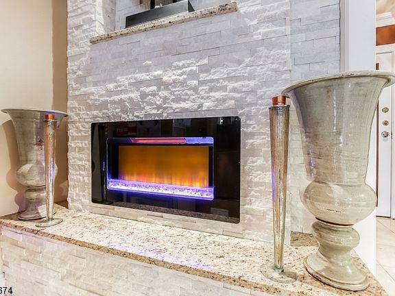 3rd image of 276 Prospect St APT 6B