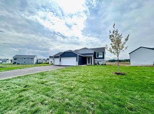 6711 Granby St, North Branch, MN 55056