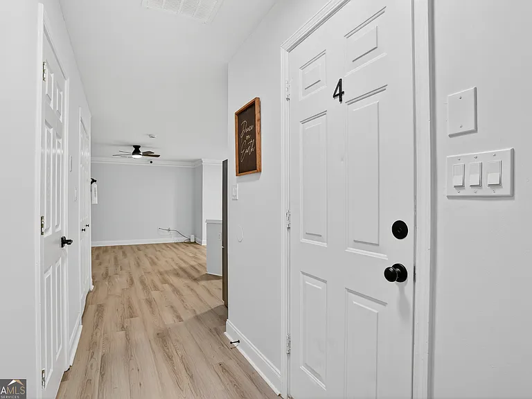 312 Louise Ln #B — Photo 4