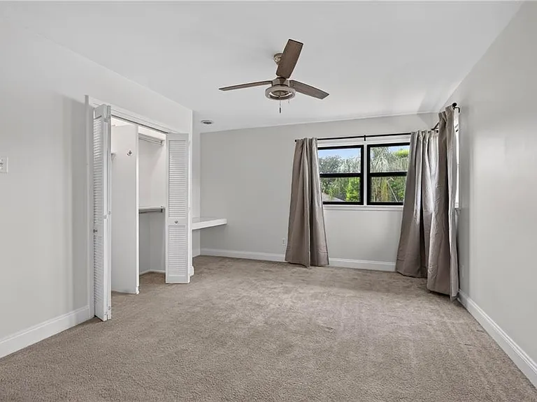 5566 Jacquelyn Ct — Photo 32