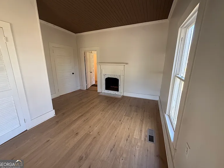 604 Shy St — Photo 24