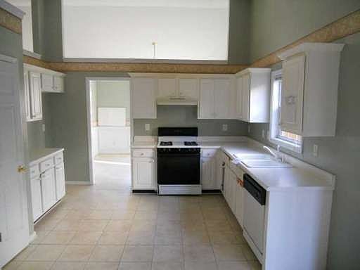 3rd image of 459 Keldron Dr