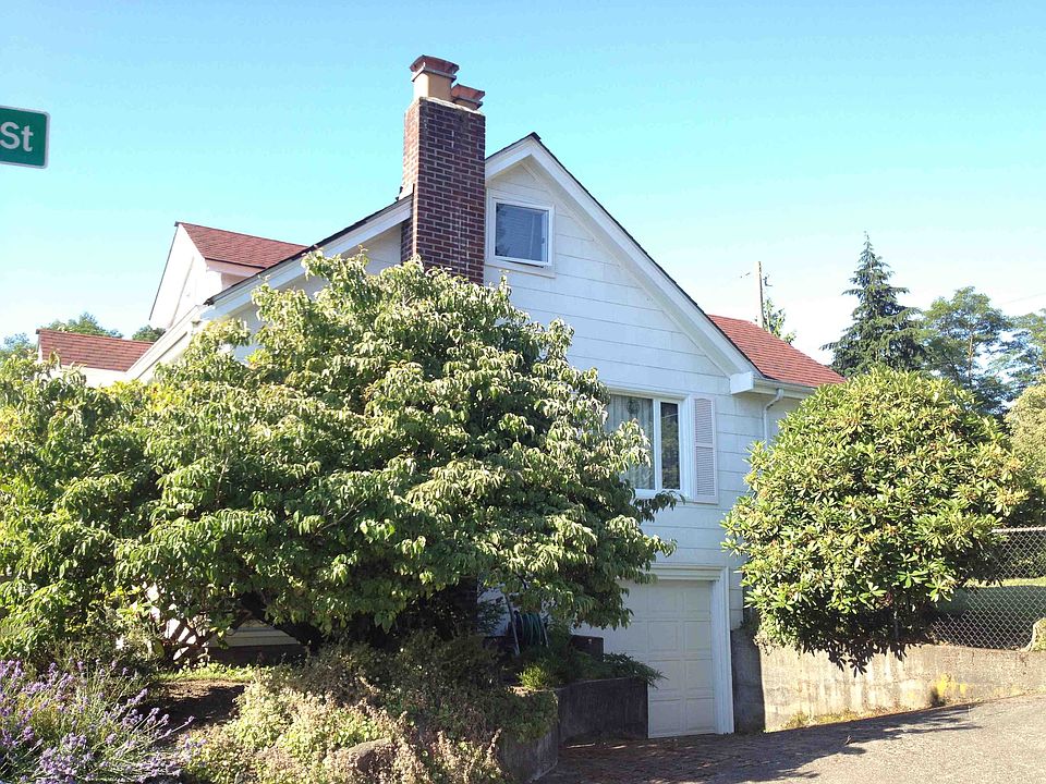 2nd image of 8521 17th Pl NE