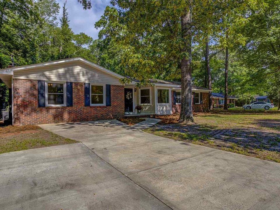 1st image of 1025 Greenwood Dr