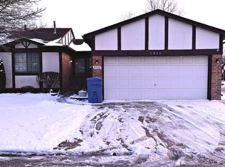 5418 Vanderbilt Ct, Warren, MI 48091