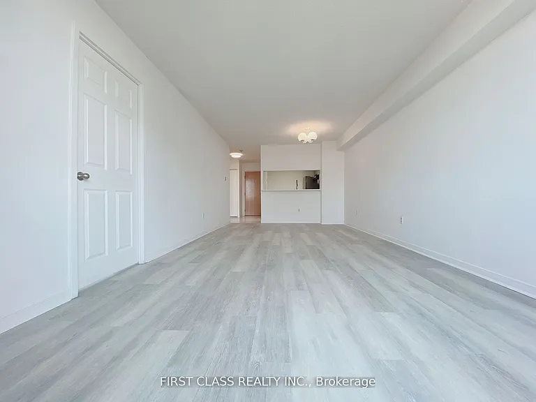 88 Alton Towers Cir #1101 — Photo 7