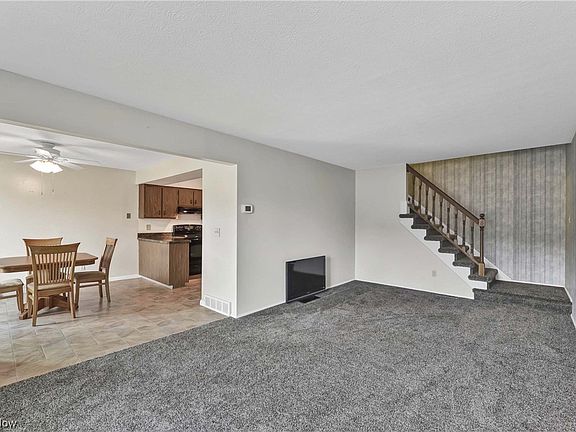 2nd image of 803 Tollis Pkwy #1
