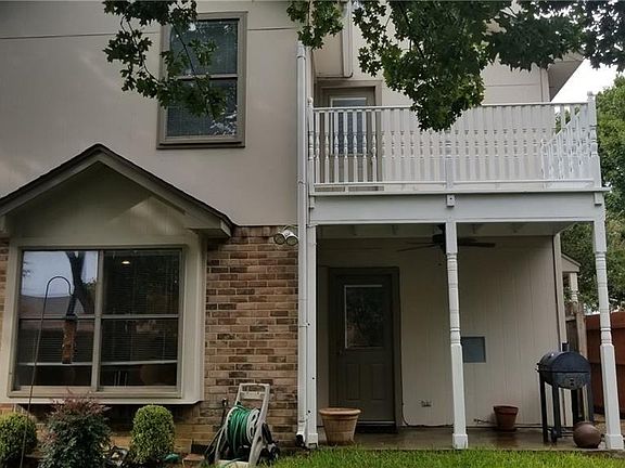 4th image of 2403 Maplewood Trl