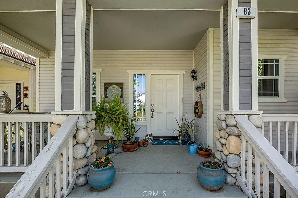 3 bed, 2.5 bath, 1420 sqft, $2,900 — Photo 2