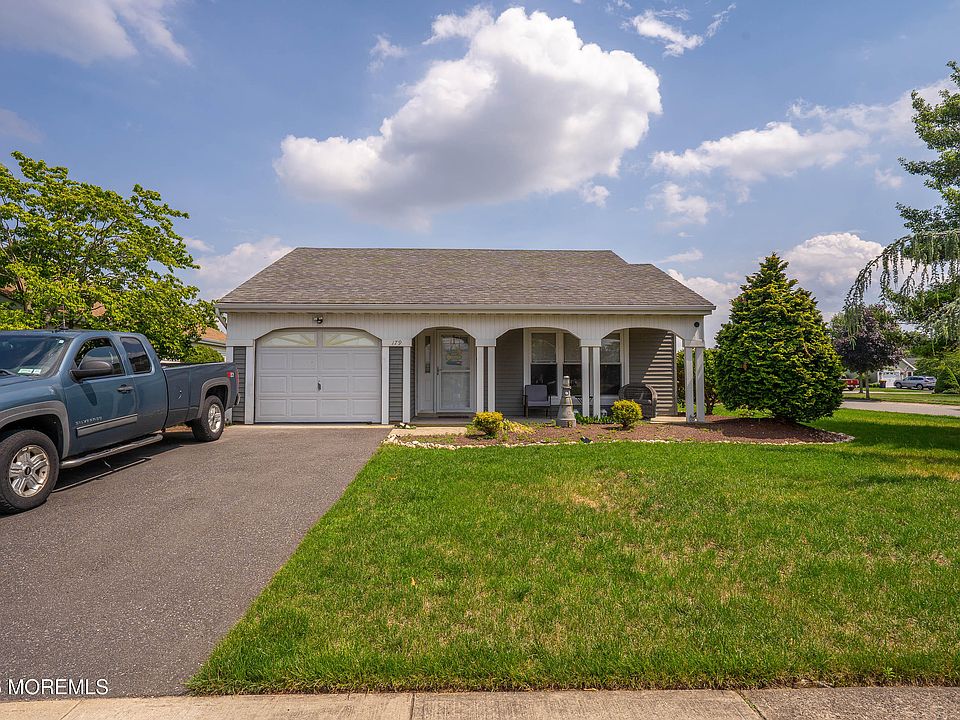 1st image of 179 Buckingham Drive N