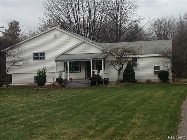 2nd image of 11167 21 Mile Rd