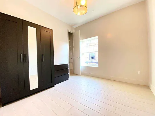 Rented by Bruma Realty LLC | media 15