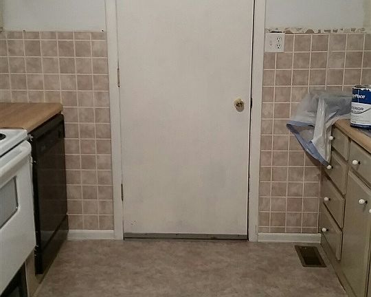 2nd image of 706 Algonquin Dr
