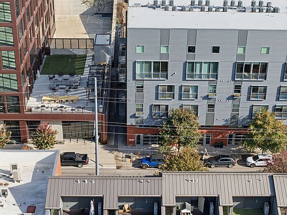 5th image of 1250 Martin St