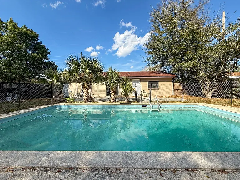 7740 Arble Dr — Photo 27