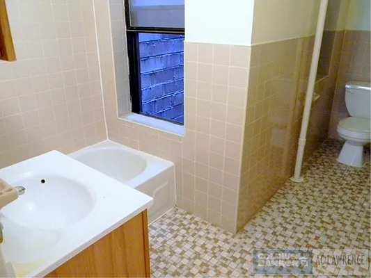 Rented by Aclawrence | media 10