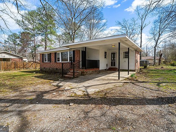 2nd image of 24 Oxford Pl NW