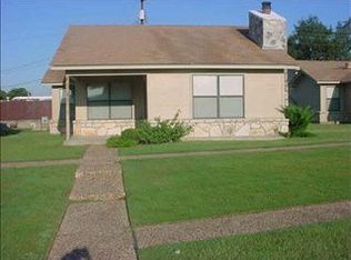 406 Ewell St, Granbury, TX 76048