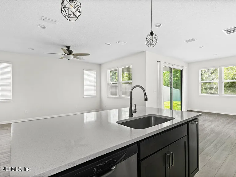 3067 Alpin Dr — Photo 12