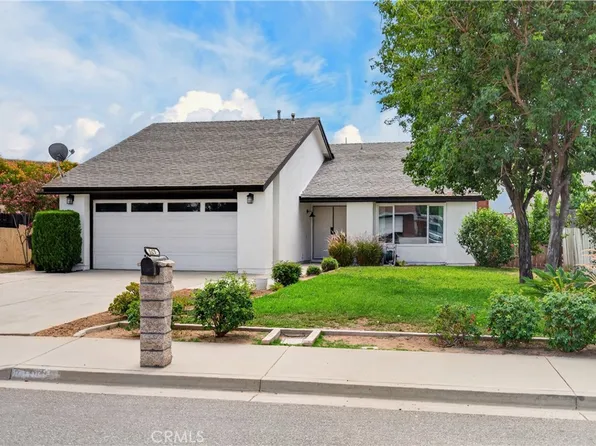 8478 Williamsburg Pl, Riverside, CA 92504