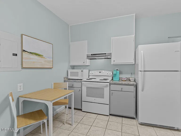 1406 Evans St #A — Photo 9